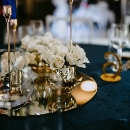 Hochzeit Tisch Dekoration blau gold